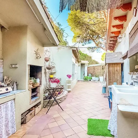 Holiday home Beautiful In With Wi-fi *